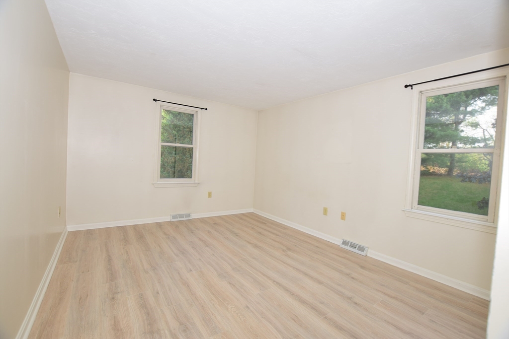 118 Ridge Road, Unit 118 Northborough, MA 01532 - Photo 16 of 33 Gallery Image 16