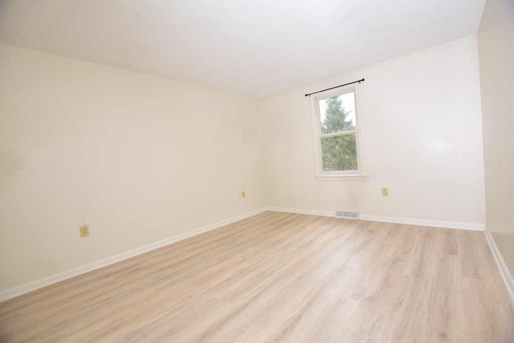 118 Ridge Road, Unit 118 Northborough, MA 01532 - Photo 21 of 33 Gallery Image 21