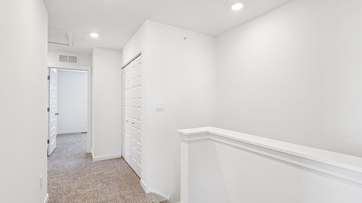 557 Yosemite Way Mundelein, IL 60060 - Photo 12 of 45