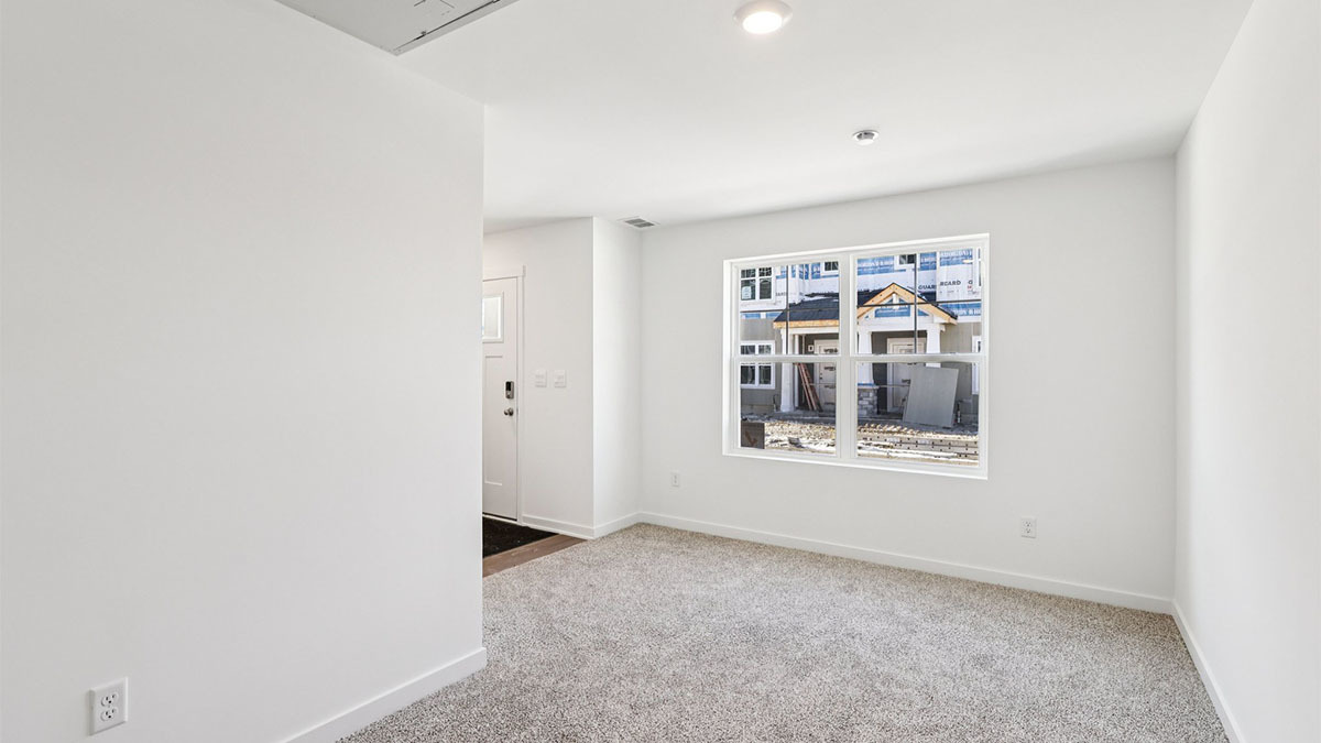 557 Yosemite Way Mundelein, IL 60060 - Photo 3 of 45