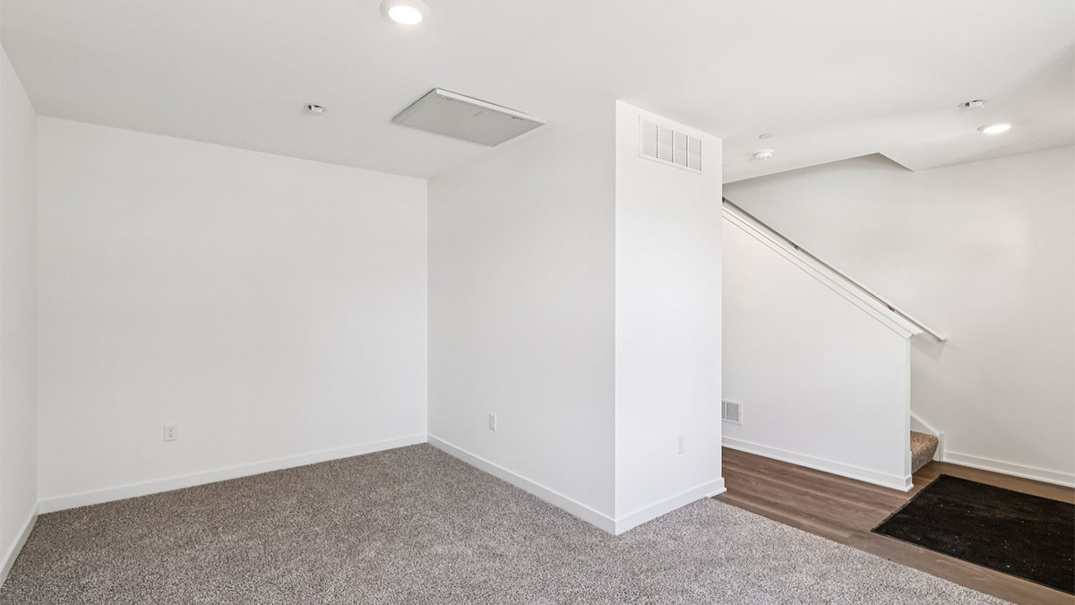 557 Yosemite Way Mundelein, IL 60060 - Photo 4 of 45