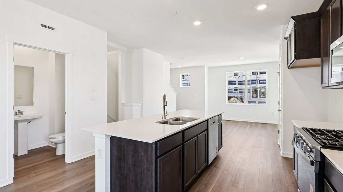 557 Yosemite Way Mundelein, IL 60060 - Photo 7 of 45