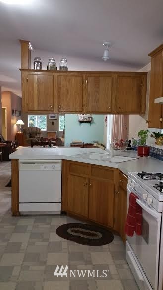 4484 East Rasor Road Belfair, WA 98528 - Photo 9 of 24 Gallery Image 9
