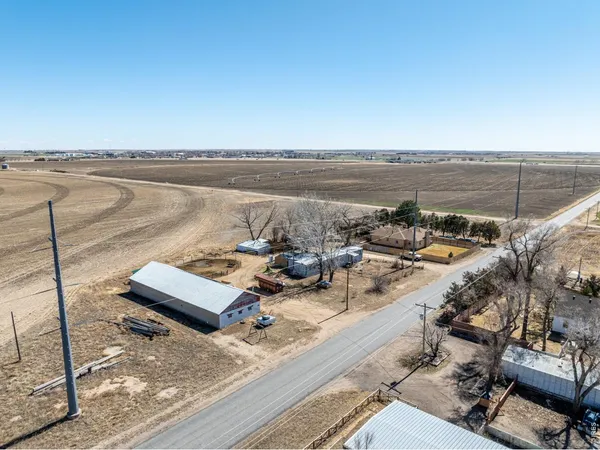 $500,000 | 16524 County Road 3, Wiggins, CO 80654