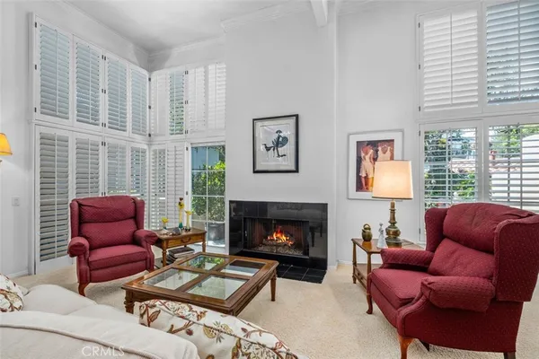 $1,399,000 | 19373 Peachtree Lane, Huntington Beach, CA 92648