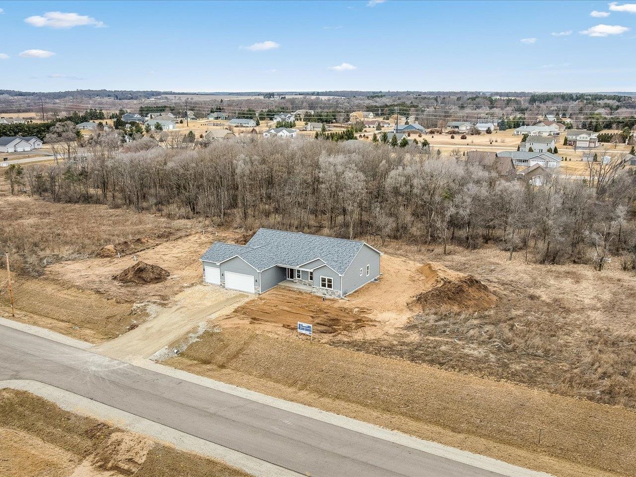 3286 South Prairie Avenue Beloit, WI 53511 - Photo 31 of 40