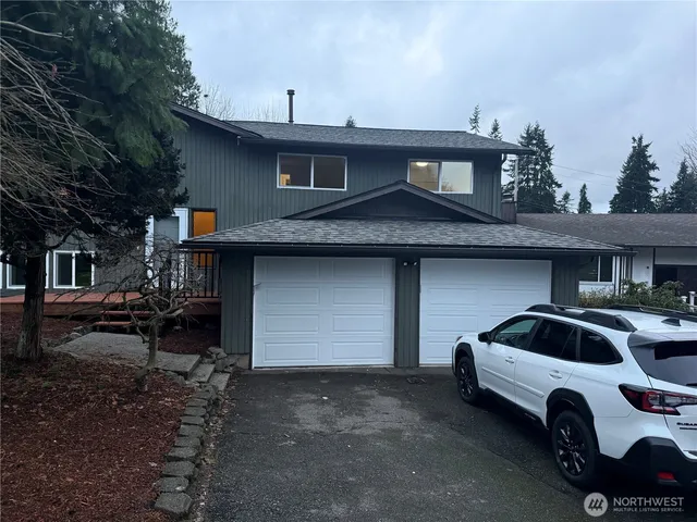 $3,800 | 22026 3rd Place West, Bothell, WA 98021