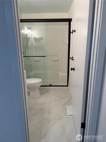 $3,800 | 22026 3rd Place West, Bothell, WA 98021