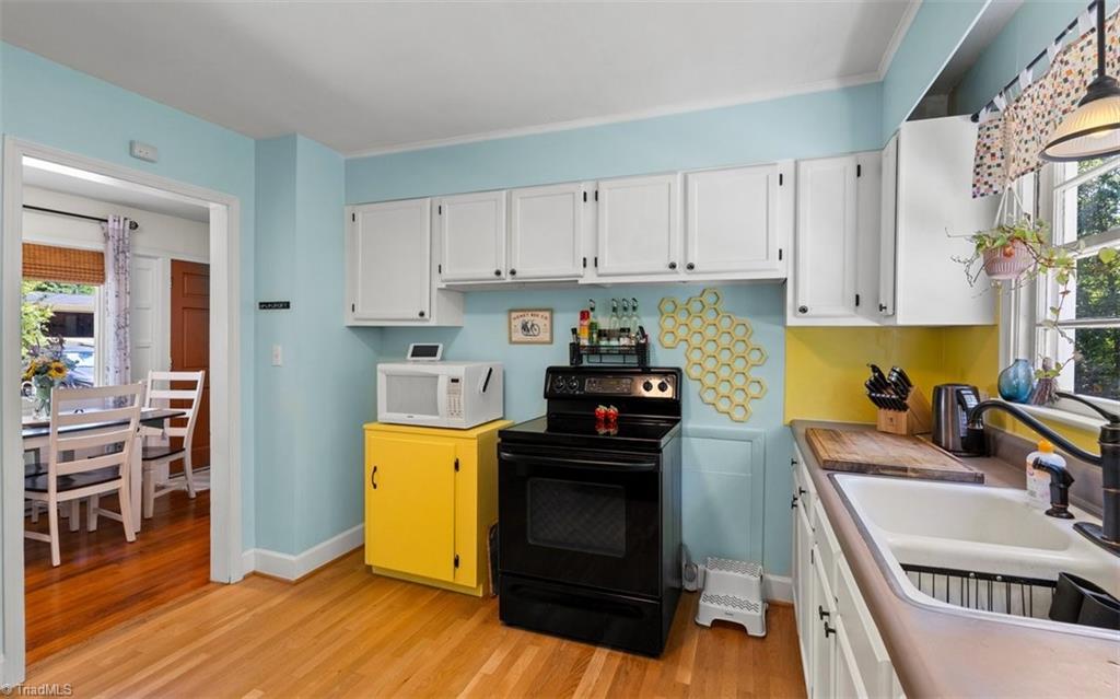 321 West Parris Avenue High Point, NC 27262 - Photo 17 of 36