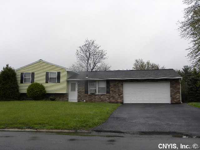 7352 Farmstead Road Clay, NY 13088 - Photo 1 of 1 Exterior Front