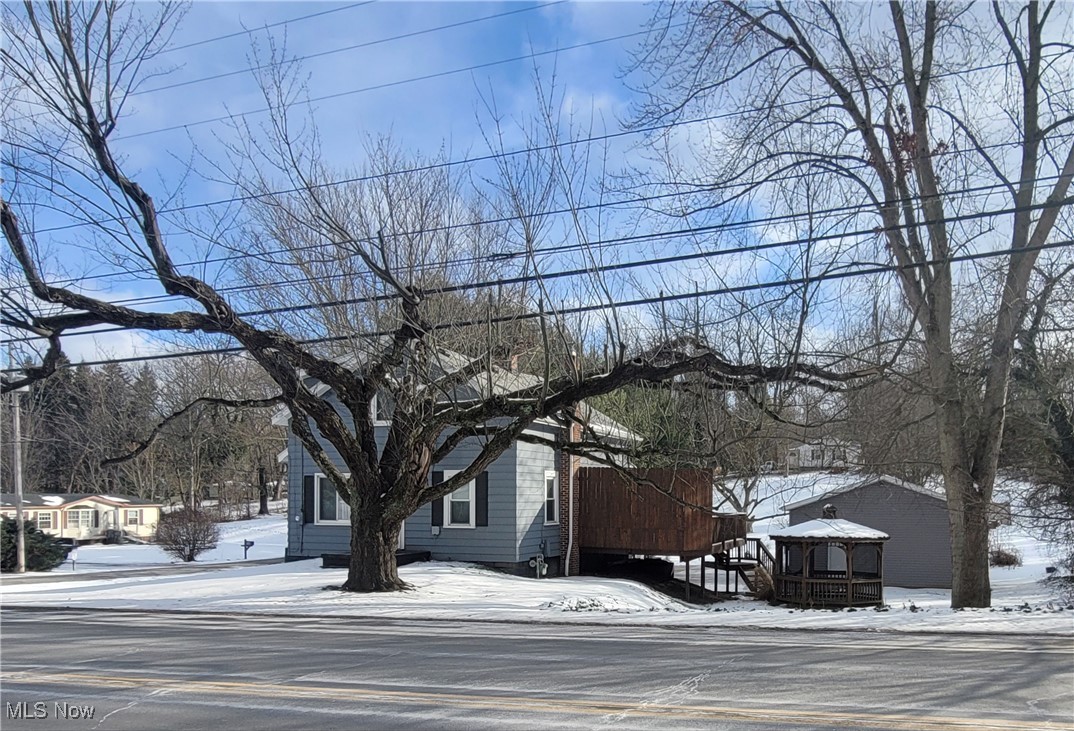 4145 Manchester Road Akron, OH 44319 - Photo 2 of 28 View of front of property