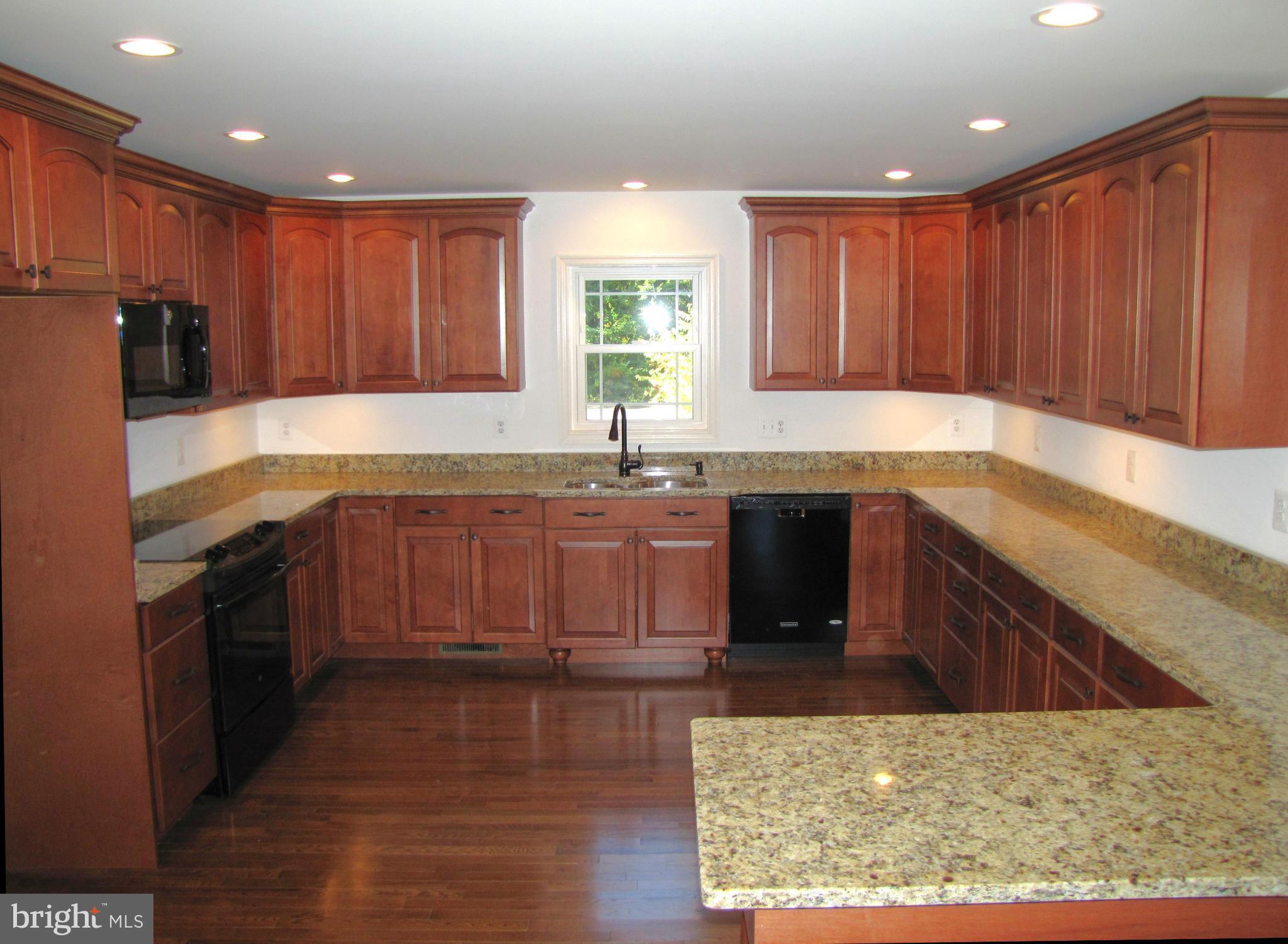863 Swift Road Pasadena, MD 21122 - Photo 7 of 22 Kitchen