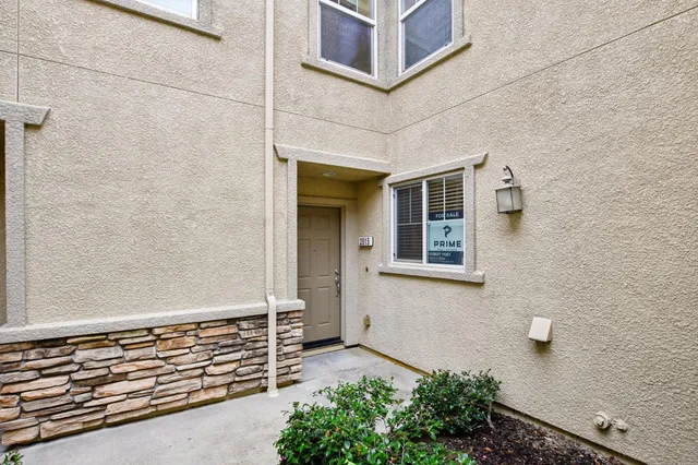 $395,000 | 3301 North Park Drive, Unit 2815, Sacramento, CA 95835