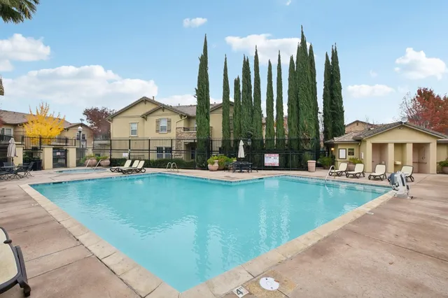 $395,000 | 3301 North Park Drive, Unit 2815, Sacramento, CA 95835
