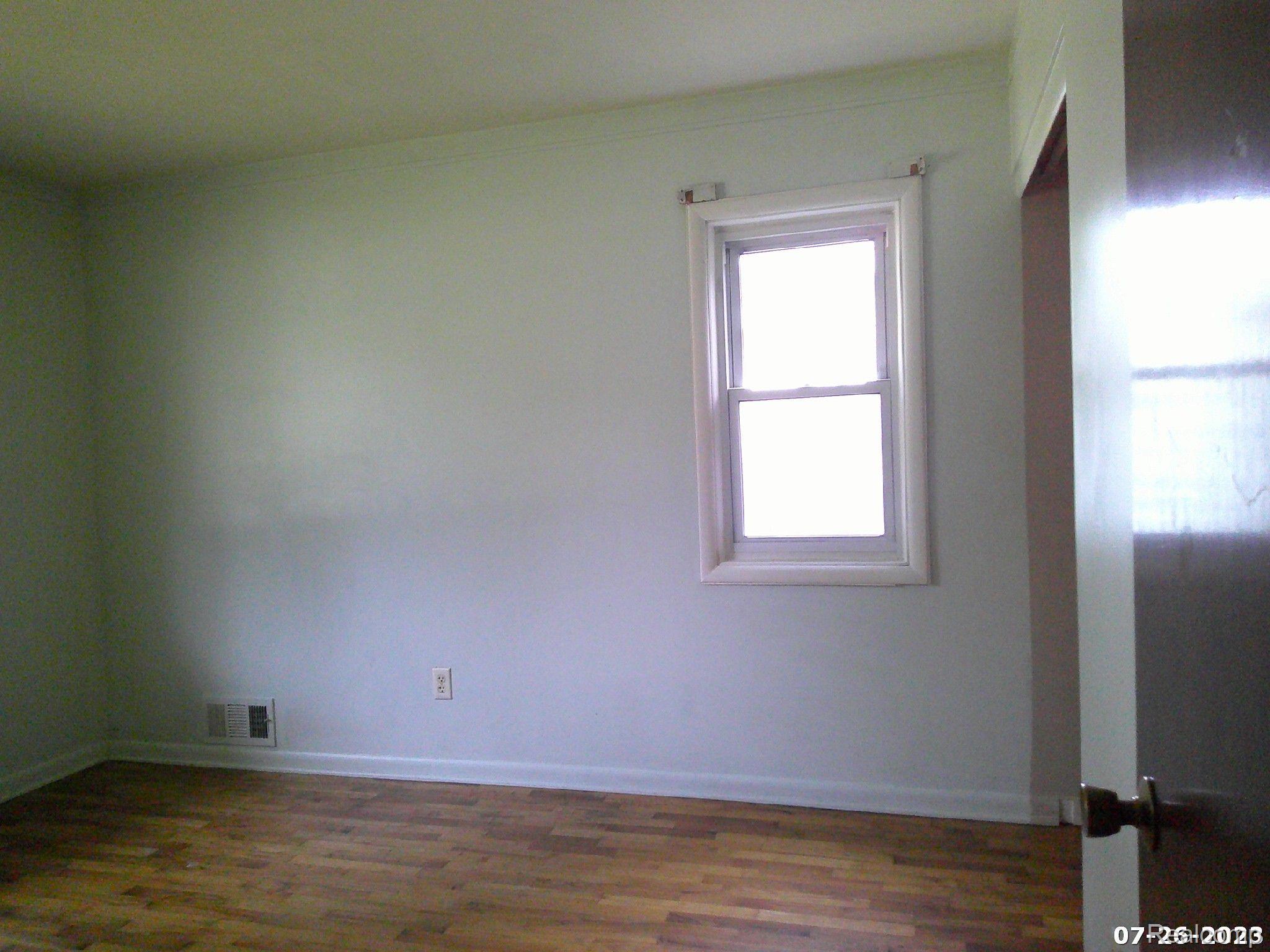 3293 Hammerberg Road Flint, MI 48507 - Photo 12 of 20 Gallery Image 12