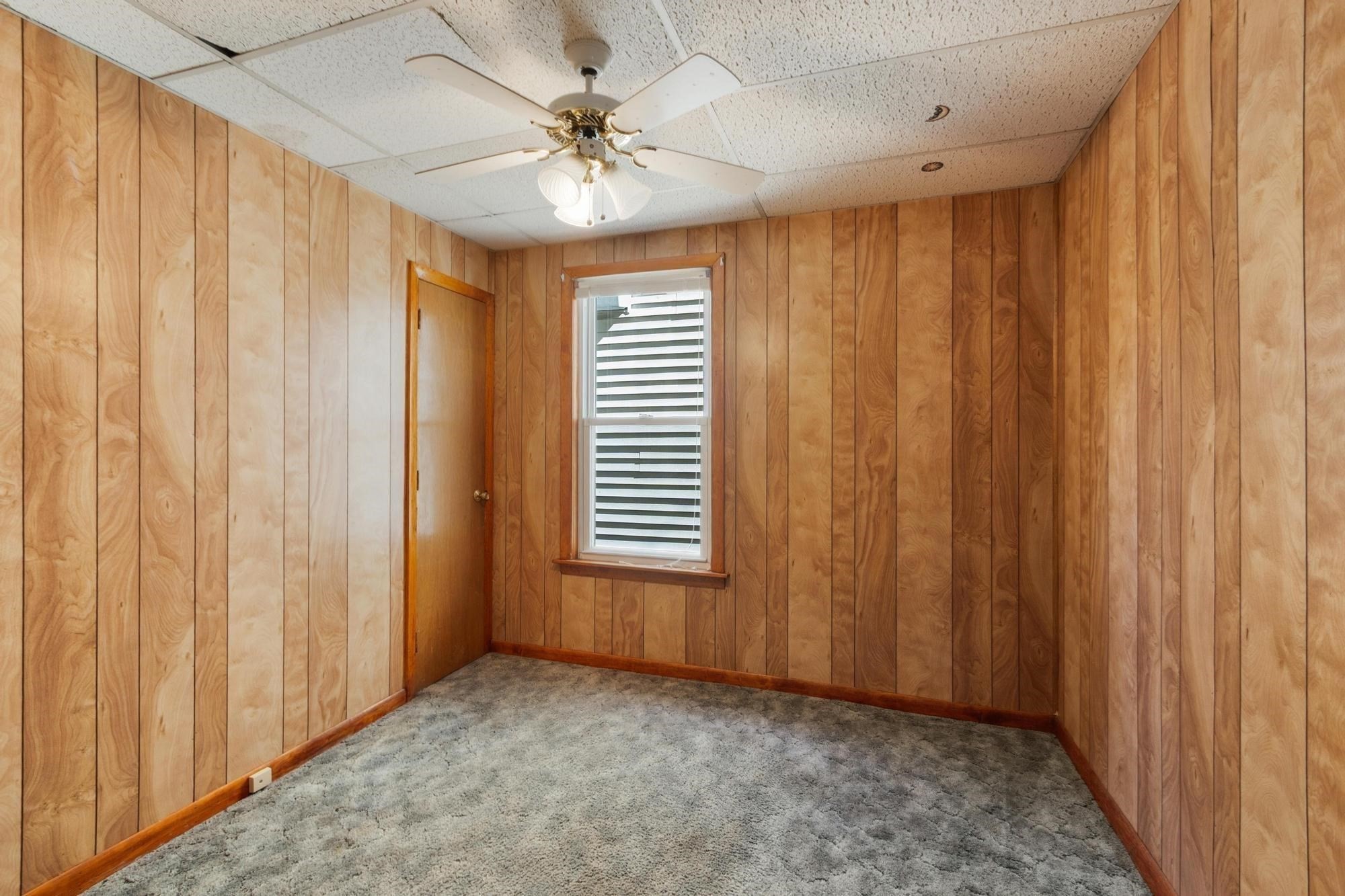 352 Stackpole Street Lowell, MA 01852 - Photo 13 of 40 Gallery Image 13