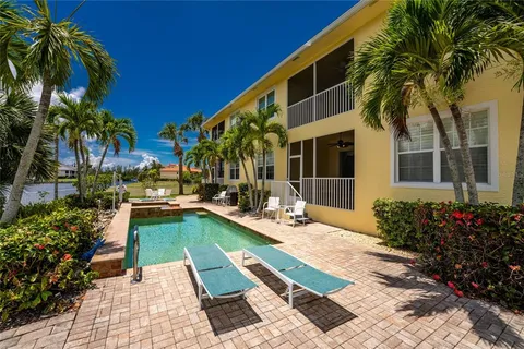 $284,900 | 3228 Wood Thrush Drive, Unit 112, Punta Gorda, FL 33950