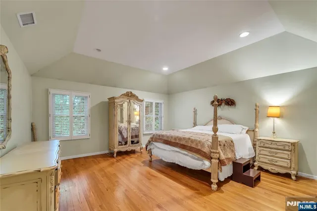 $1,699,999 | 136 Tappan Road, Norwood, NJ 07648