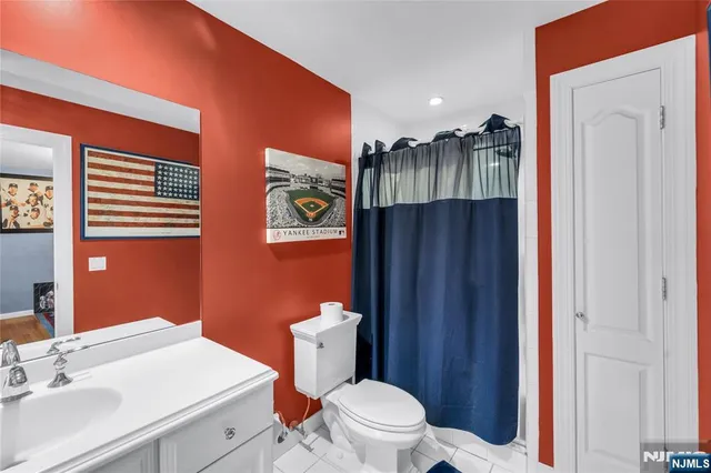 $1,699,999 | 136 Tappan Road, Norwood, NJ 07648