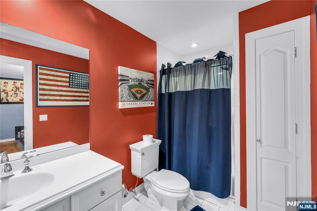 136 Tappan Road Norwood, NJ 07648 - Photo 33 of 47