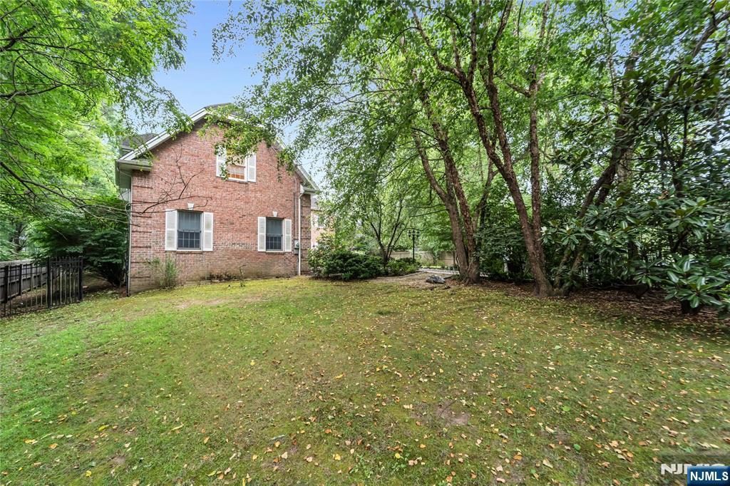 136 Tappan Road Norwood, NJ 07648 - Photo 44 of 47