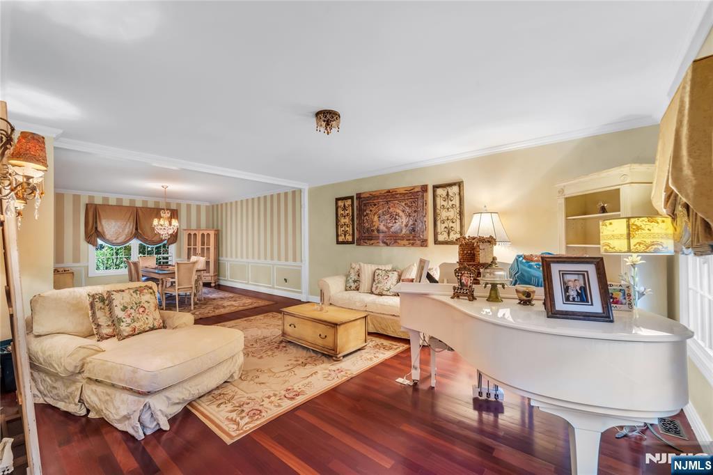 136 Tappan Road Norwood, NJ 07648 - Photo 6 of 47