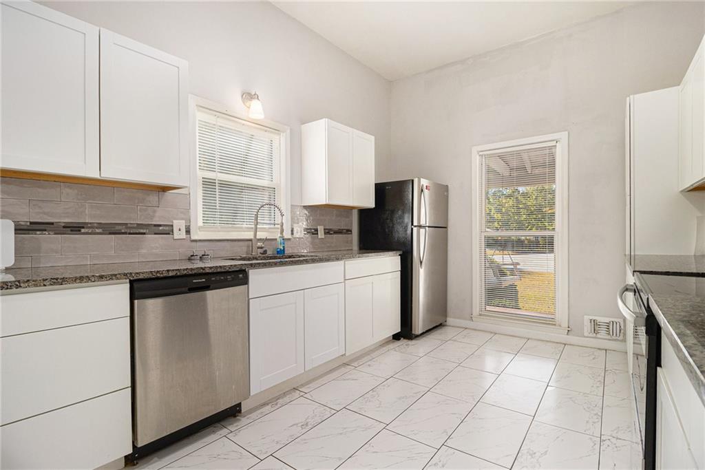 105 El Monte Court Atlanta, GA 30349 - Photo 11 of 25