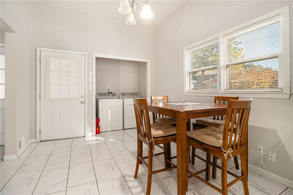 105 El Monte Court Atlanta, GA 30349 - Photo 7 of 25