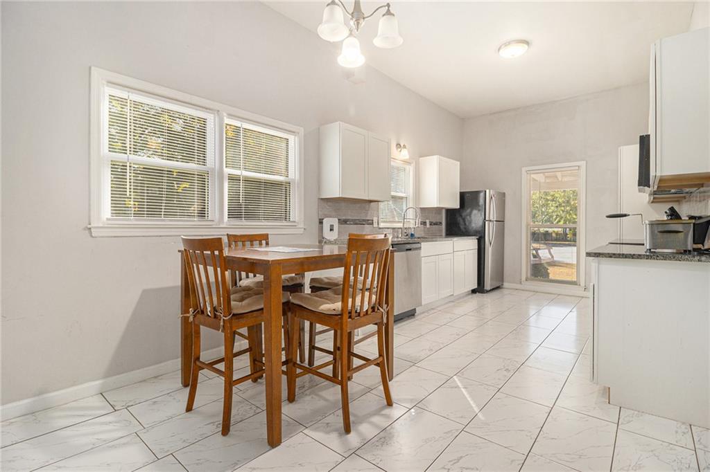 105 El Monte Court Atlanta, GA 30349 - Photo 8 of 25