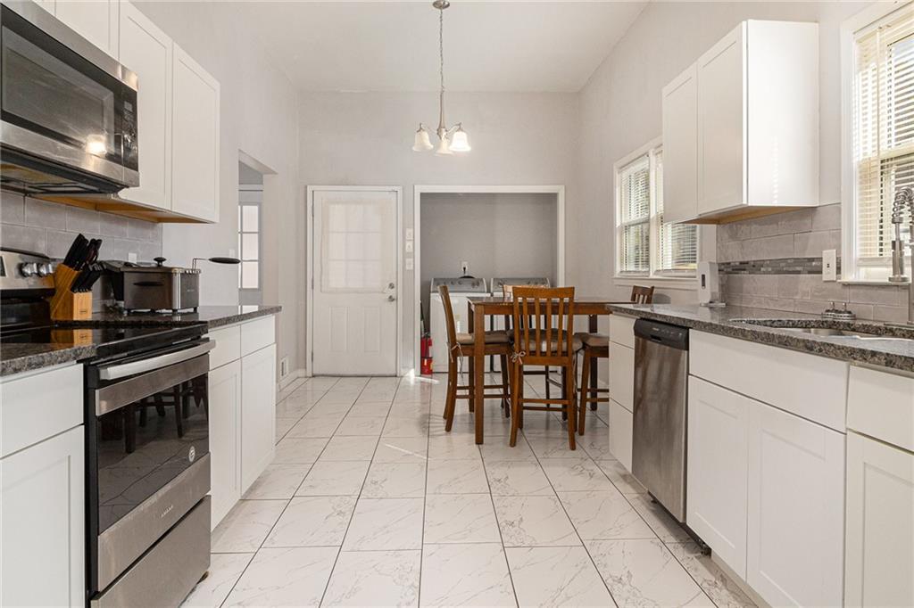 105 El Monte Court Atlanta, GA 30349 - Photo 9 of 25