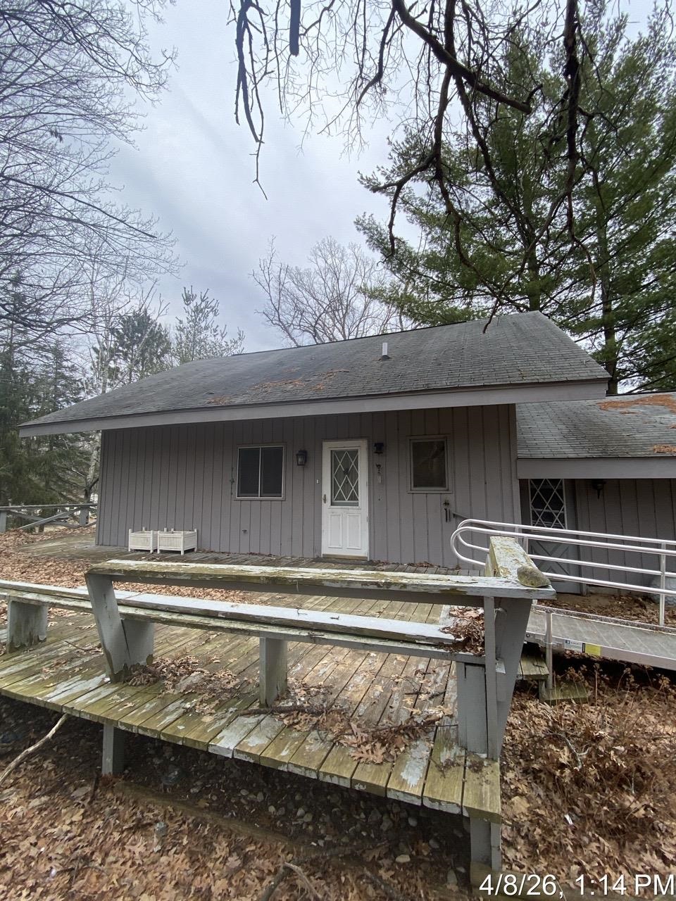 8189 Artesia Bach Road St. Helen, MI 48656 - Photo 4 of 28