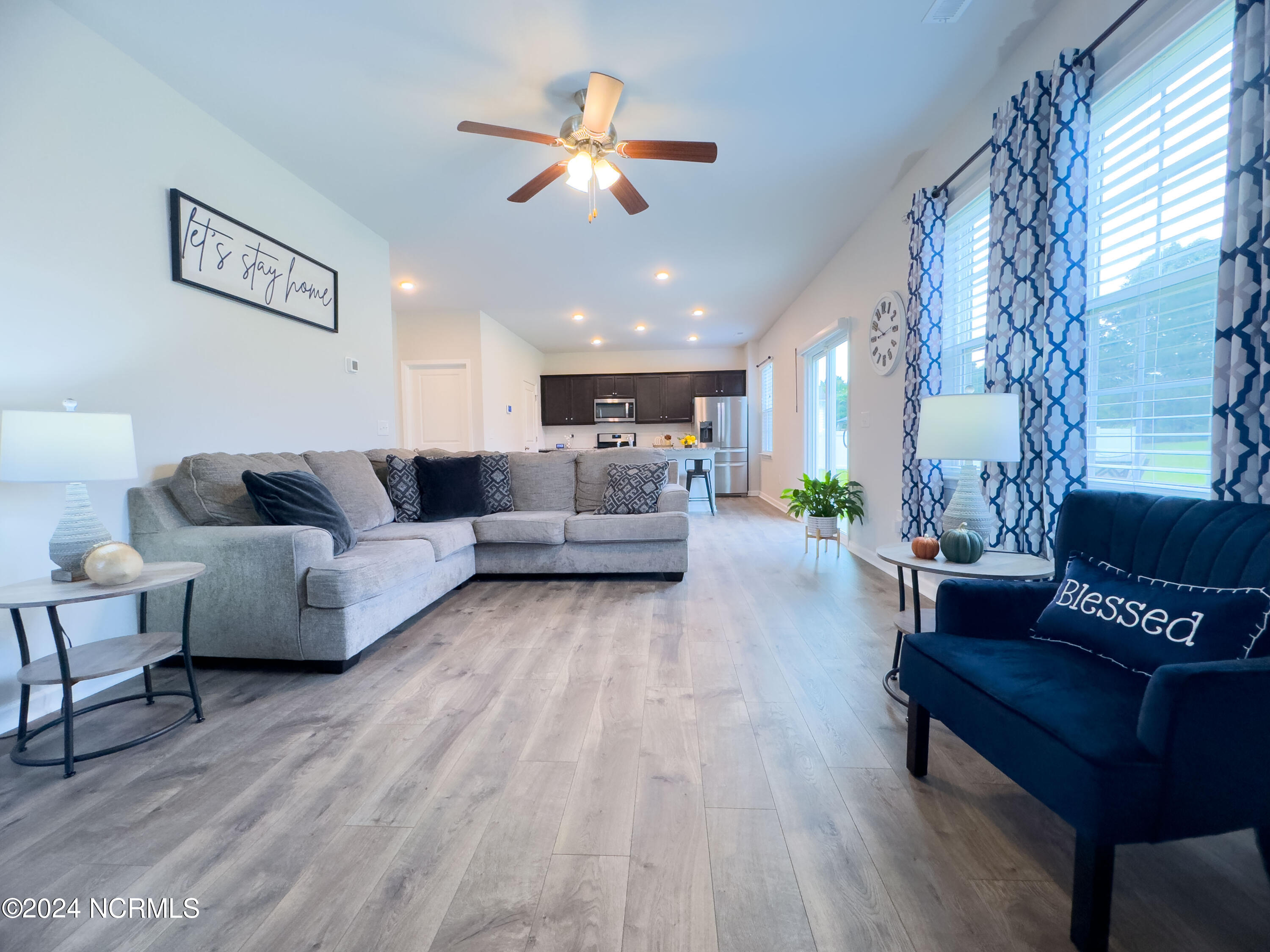 1120 Turtle Creek Road Greenville, NC 27858 - Photo 13 of 30 Living Room