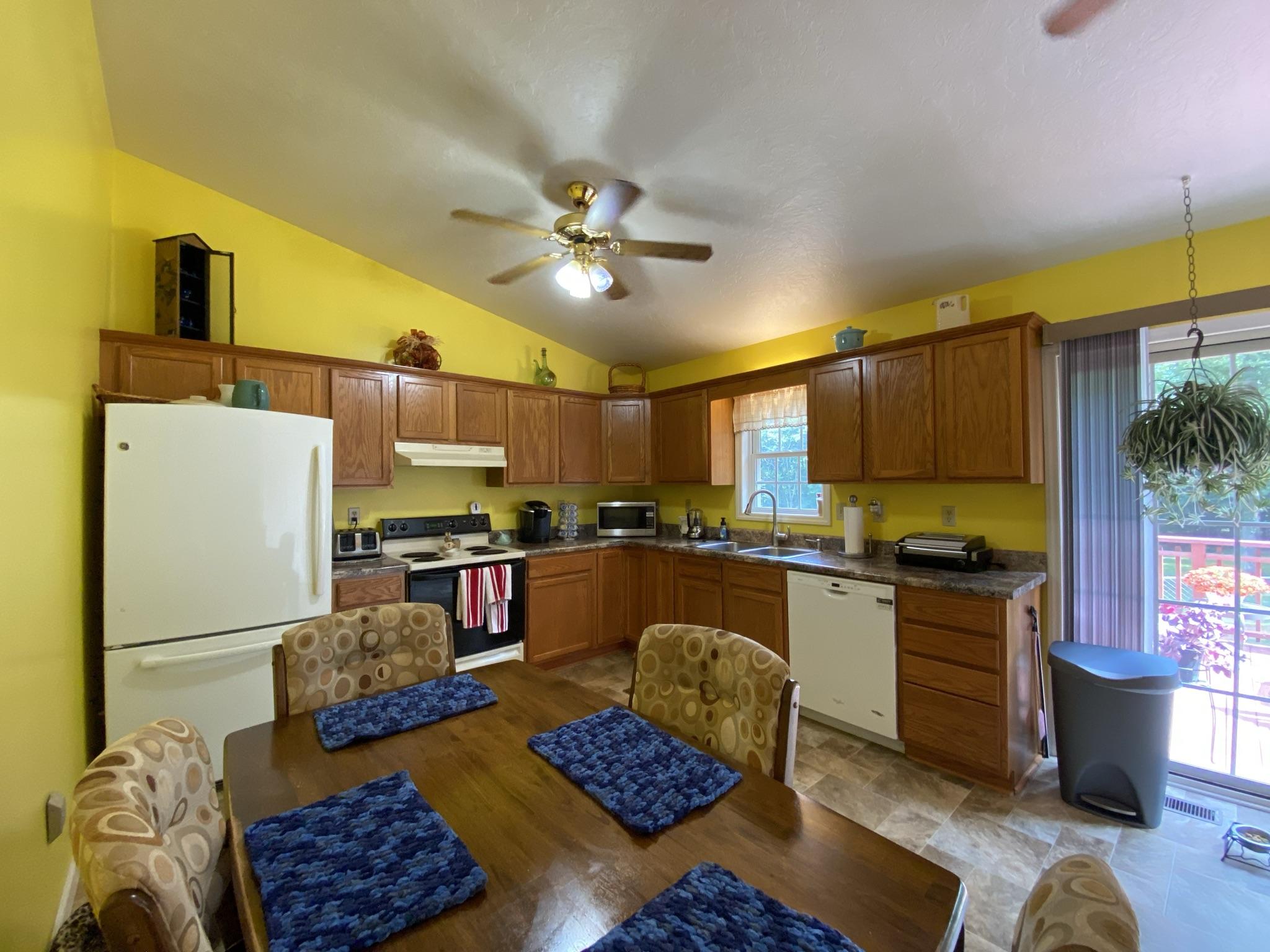 5955 Scruggs Road Moneta, VA 24121 - Photo 16 of 34 748F3247-7FC9-48B1-A48F-D349827677E3