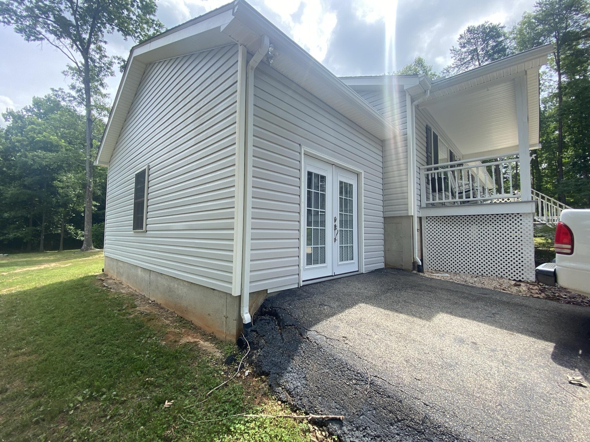 5955 Scruggs Road Moneta, VA 24121 - Photo 5 of 34 B6D5AFC2-D75C-4D2F-8ED9-AEA2D47BDDFD