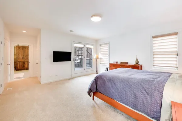 $899,900 | 1161 West Eddy Street, Unit 3, Chicago, IL 60657