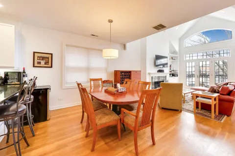 $899,900 | 1161 West Eddy Street, Unit 3, Chicago, IL 60657