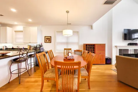 $899,900 | 1161 West Eddy Street, Unit 3, Chicago, IL 60657