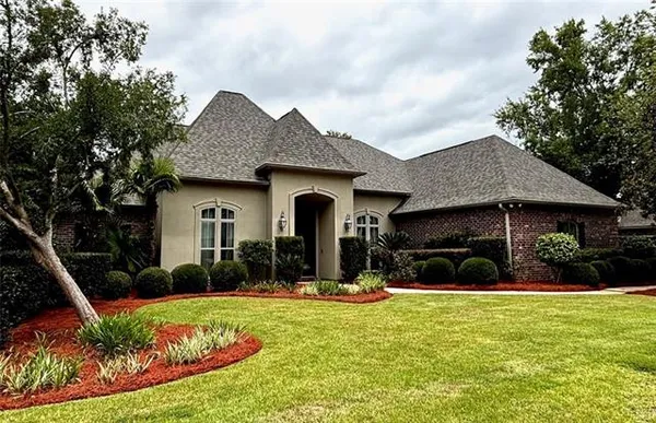 $689,900 | 211 Delta Drive, Mandeville, LA 70448