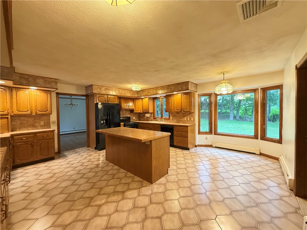 161 Council Rock Road Cranston, RI 02921 - Photo 16 of 31
