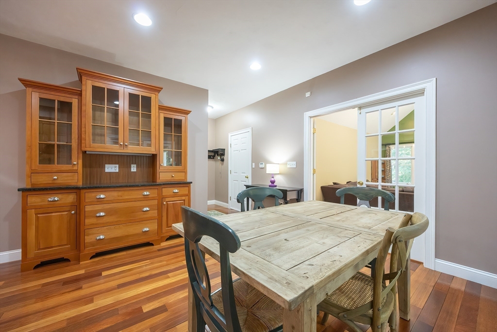 6 Freedom Trail Medway, MA 02053 - Photo 8 of 34