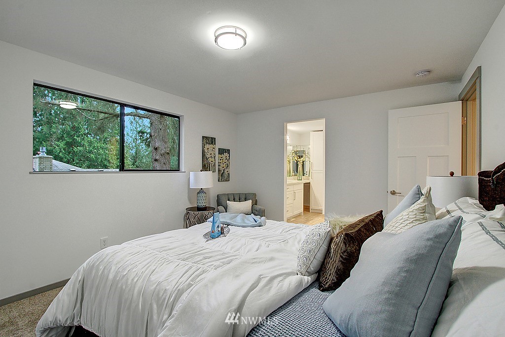 15115 206th Avenue Southeast Renton, WA 98059 - Photo 15 of 18 Gallery Image 15