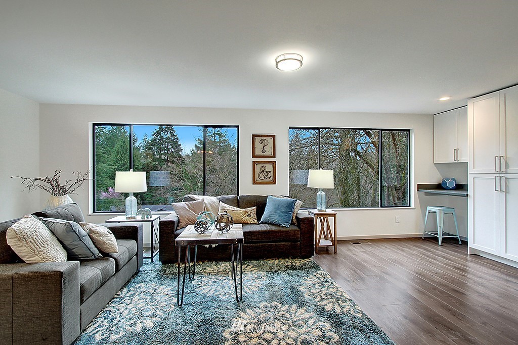 15115 206th Avenue Southeast Renton, WA 98059 - Photo 6 of 18 Gallery Image 6