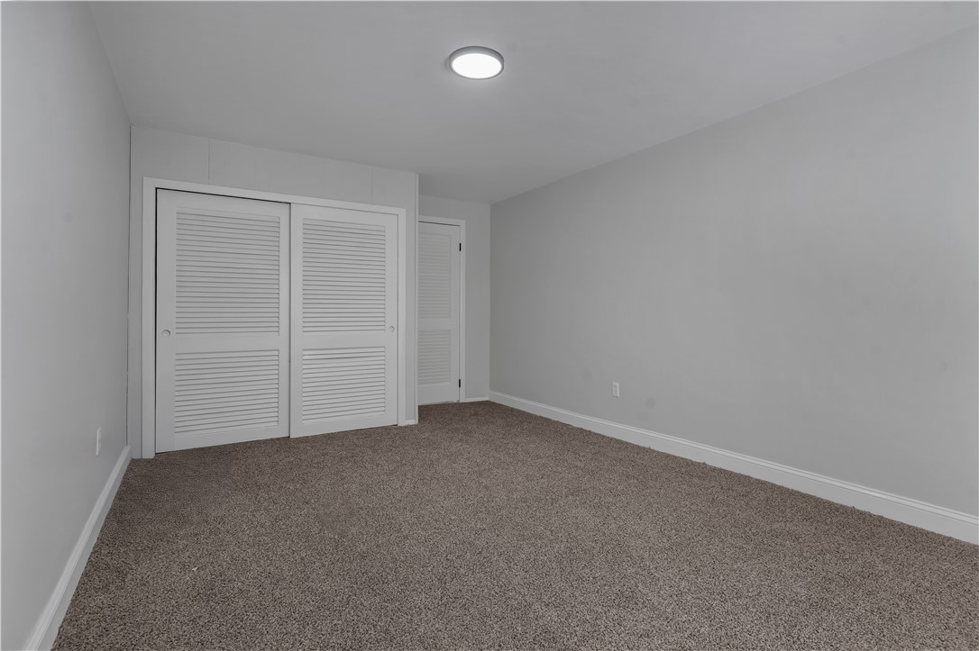 403 Commonwealth Avenue Warwick, RI 02886 - Photo 23 of 44