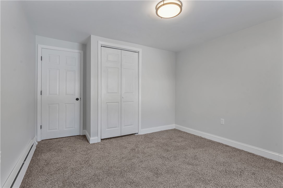403 Commonwealth Avenue Warwick, RI 02886 - Photo 29 of 44