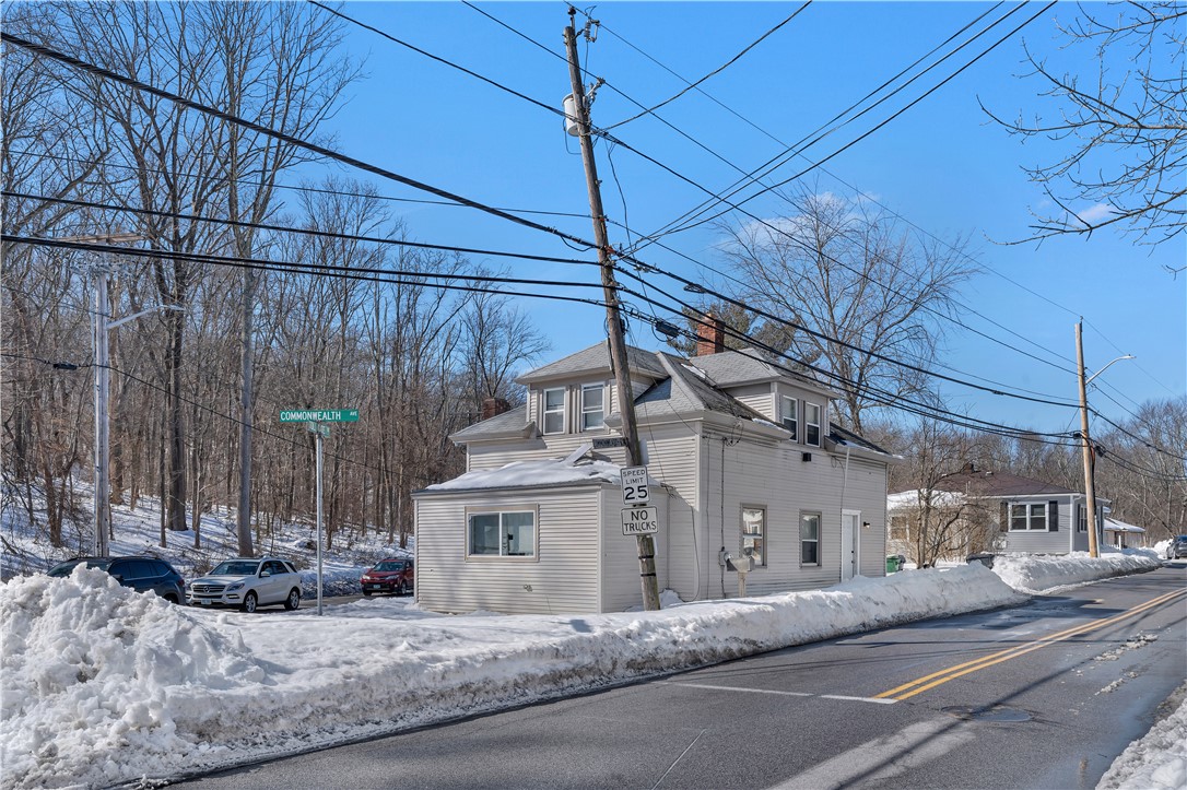 403 Commonwealth Avenue Warwick, RI 02886 - Photo 42 of 44