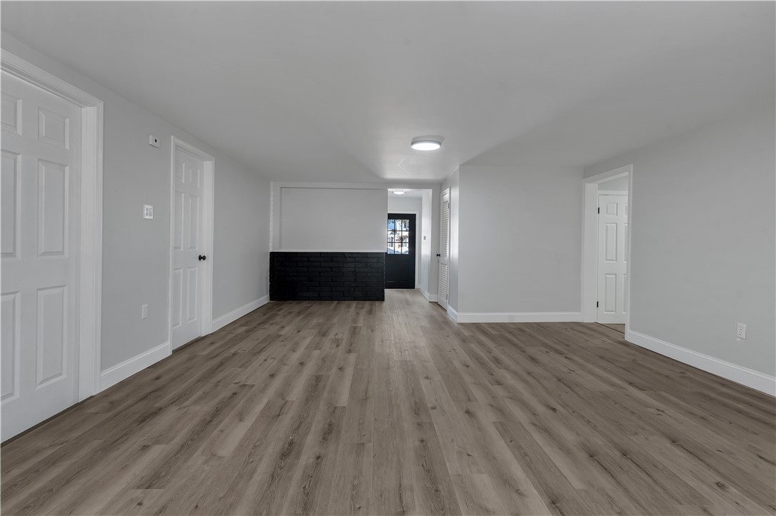 403 Commonwealth Avenue Warwick, RI 02886 - Photo 6 of 44