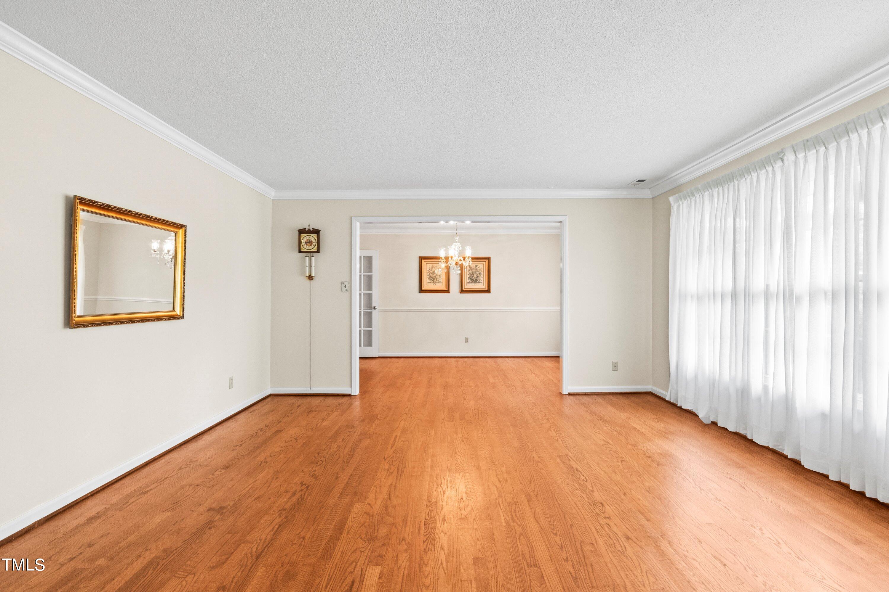 4809 Connell Drive Raleigh, NC 27612 - Photo 7 of 51 Living Room