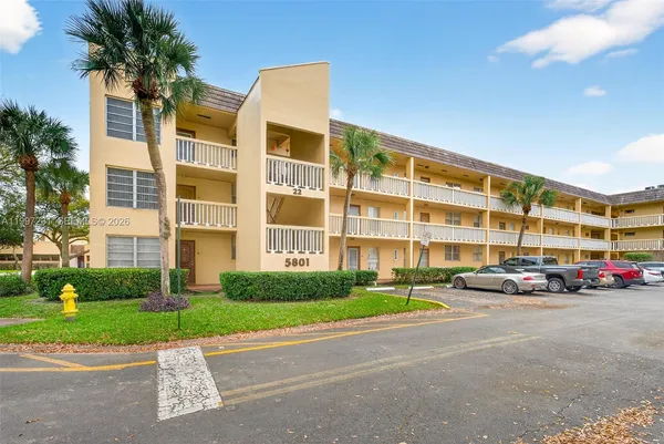 $1,375 | 5801 Northwest 62nd Avenue, Unit 106, Tamarac, FL 33319