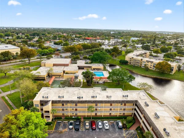 $1,375 | 5801 Northwest 62nd Avenue, Unit 106, Tamarac, FL 33319