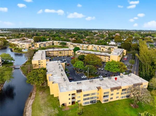 $1,375 | 5801 Northwest 62nd Avenue, Unit 106, Tamarac, FL 33319